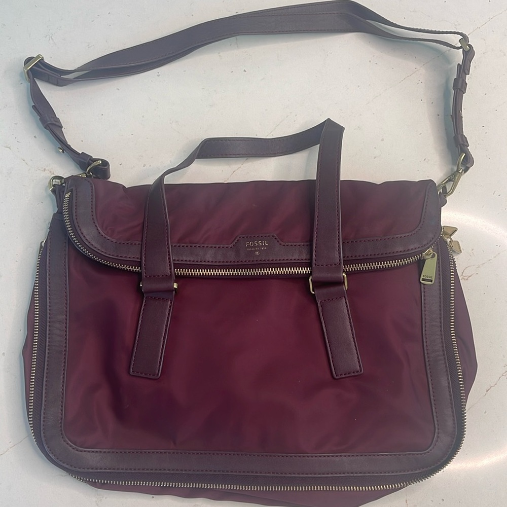 Fossil expandable crossbody